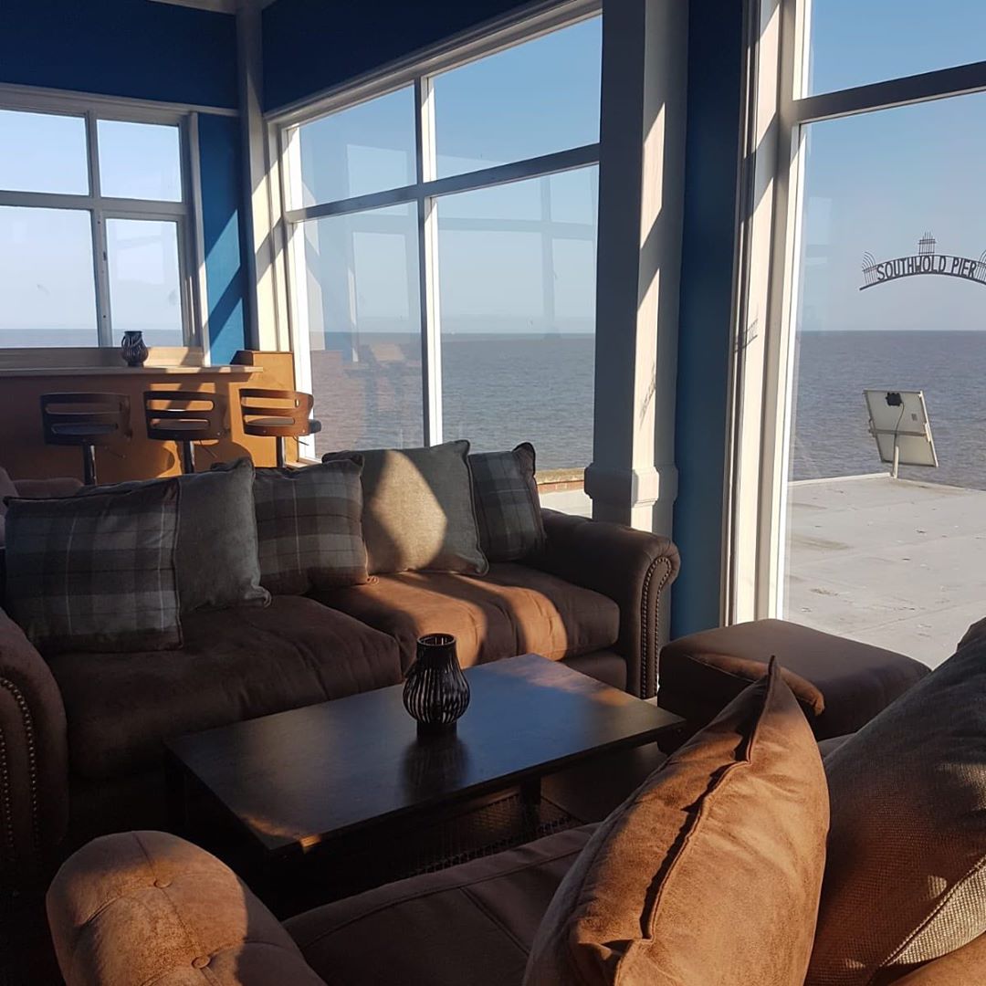 Need an excuse to kick start the weekend?? Come see us at Pier View #pierview #southwold #friyay #drinkswithaview #sunsout